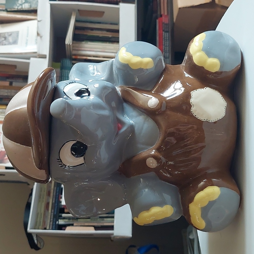 Elephant cookie jar
